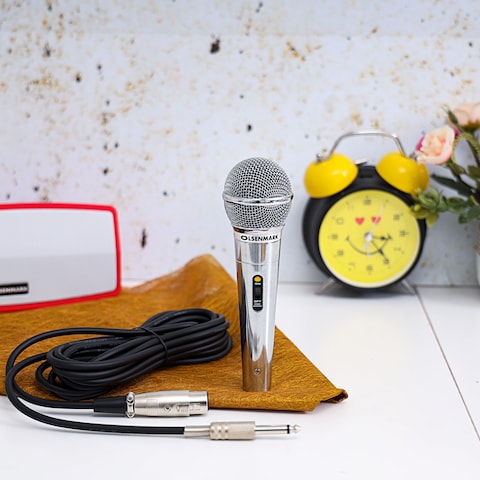 Olsenmark Professional Dynamic Wire Microphone - Metal Body - Echo Microphone - Sharp Sensitivity - High Quality Sound &amp; Low Noise - 5.0 X 5.6M Wire - On/Off Switch - No Battery