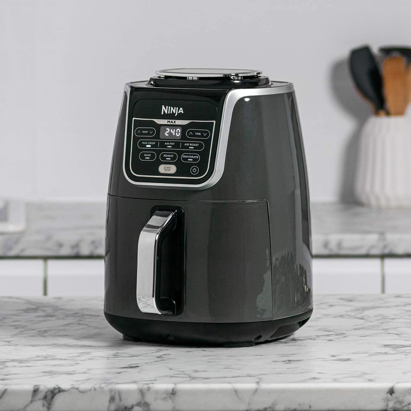 Ninja&reg; Air Fryer Max AF160UK 5.2 Liters Lower Fat Healthier Frying (Grey and Black).