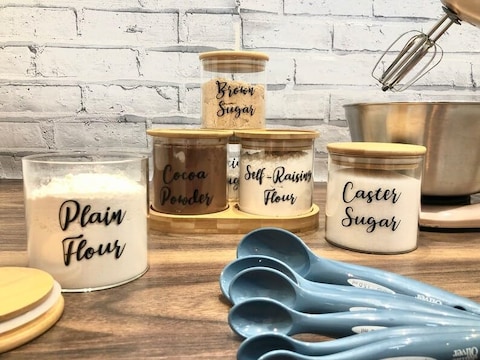 1CHASE&reg; Borosilicate Glass Food Storage Jars with Bamboo Lids and Wooden Base (Set of 6 of 16oz), Stackable Glass Food Jars for Rice, Pasta, Cookies, Snacks etc