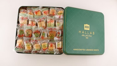Buy Hallab 1881 Baklawa Mixed Extra Tin 6X900G Online | Carrefour UAE
