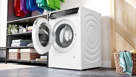 Bosch Series 8 Free-Standing Washing Machine, Front Loader 9 kg 1400 RPM, EcoSilence Drive, LED-display, iService Remote, Remote Monitoring and Control via HomeConnect, White, WGB24400GC