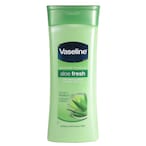 اشتري VASELINE العناية المكثفة لوشن للجسم, للبشرة الجافة, الصبار الملطف, سريع الامتصاص، 48 ساعة من الترطيب, في السعودية