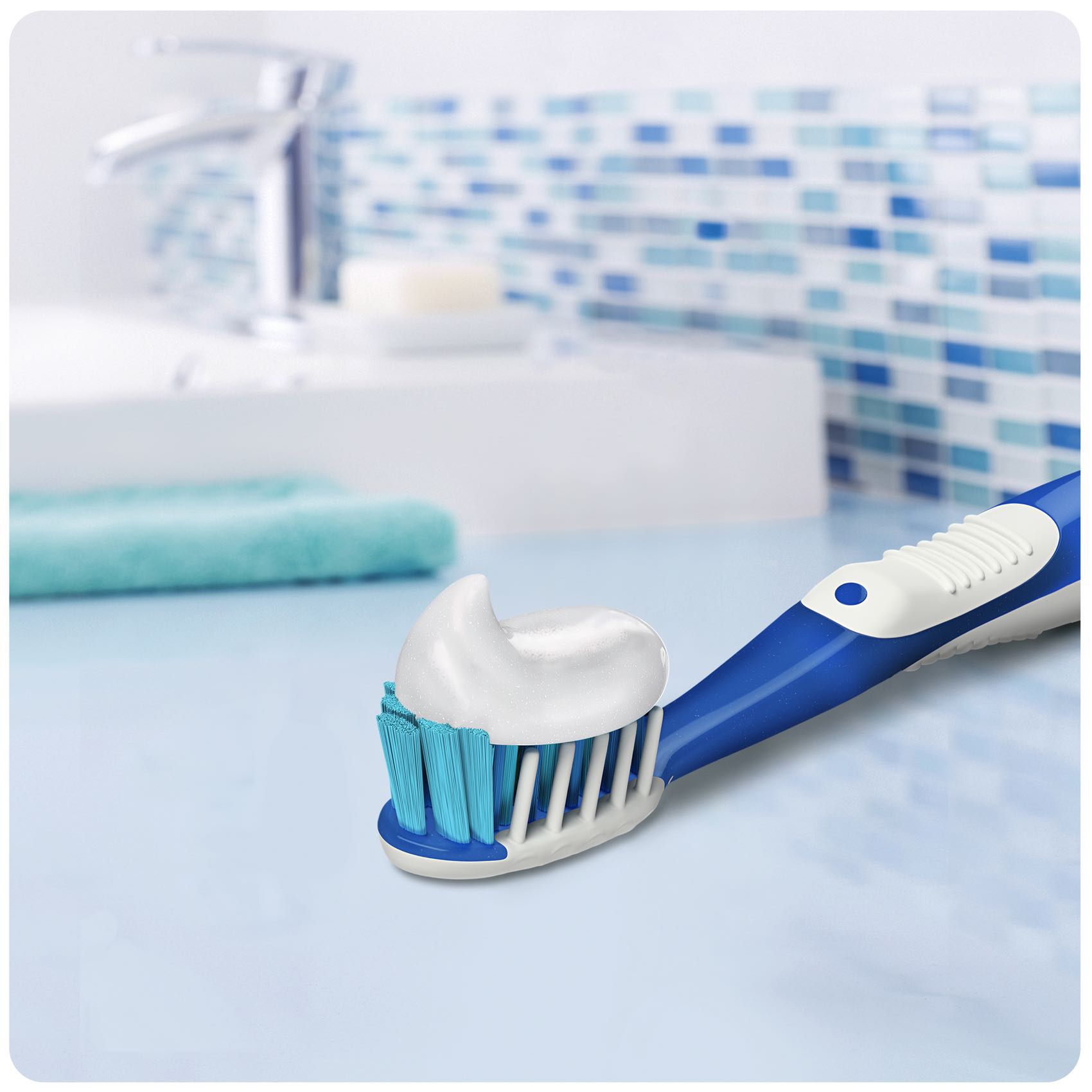 Crest Toothpaste 3D White Whitening Therapy Enamel Care 75 Ml product thumbnail 4