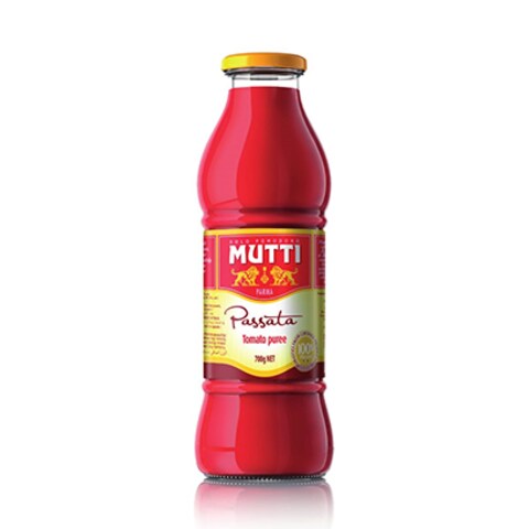 Mutti Pomodoro Passata Tomato Puree Bottle 700Gr