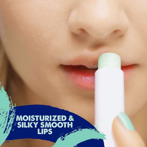 Labello Lip Scrub Lip Caring Aloe Vera &amp; Vitamin E 4.8g