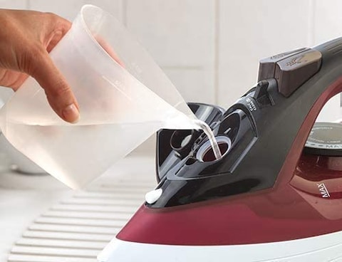 Black &amp; Decker Steam Iron With Anti Drip, Red, 1600W, X1550-B5