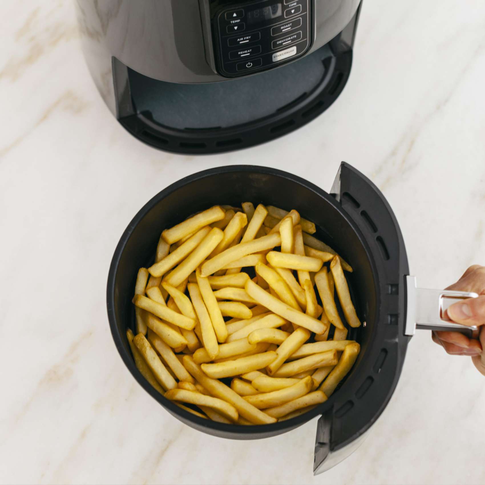 Ninja 4-Quart Air Fryer 1550W AF100