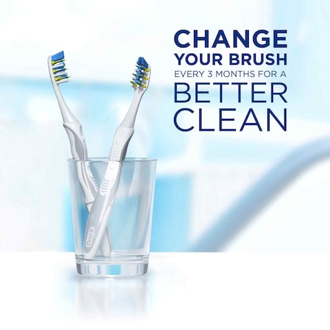 Oral-B Pro-Expert Bacteria Blast Medium Toothbrush Multicolour 2 PCS