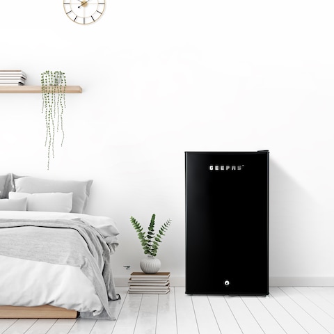 Geepas Single Door Mini Defrost Refrigerator-GRF1212BXE Mini Fridge in Retro Design Low Noise and Low Voltage Quick Cooling Easy Cleaning Black 1 Year Warranty