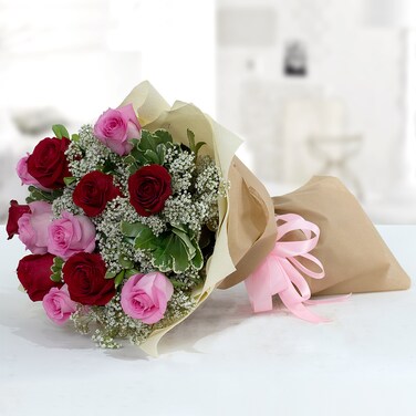 Buy Ferns n Petals Stolen Kisses 12 Fresh Flower Bouquet Online ...