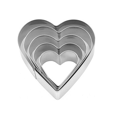 Master Chef Heart Shaped Dough Cutters - 5 Pieces