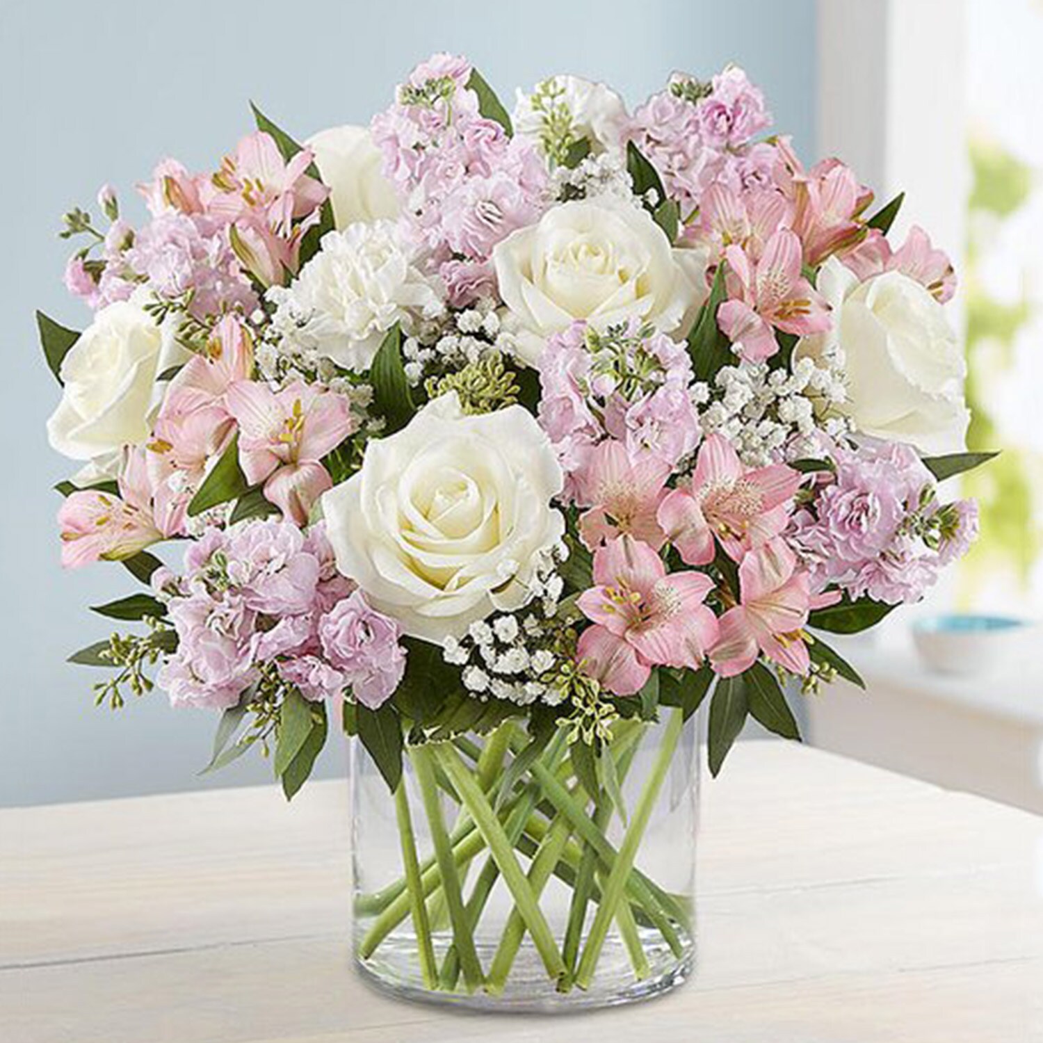 Buy Ferns n Petals Pink And White Floral Bunch In Glass Vase Online ...