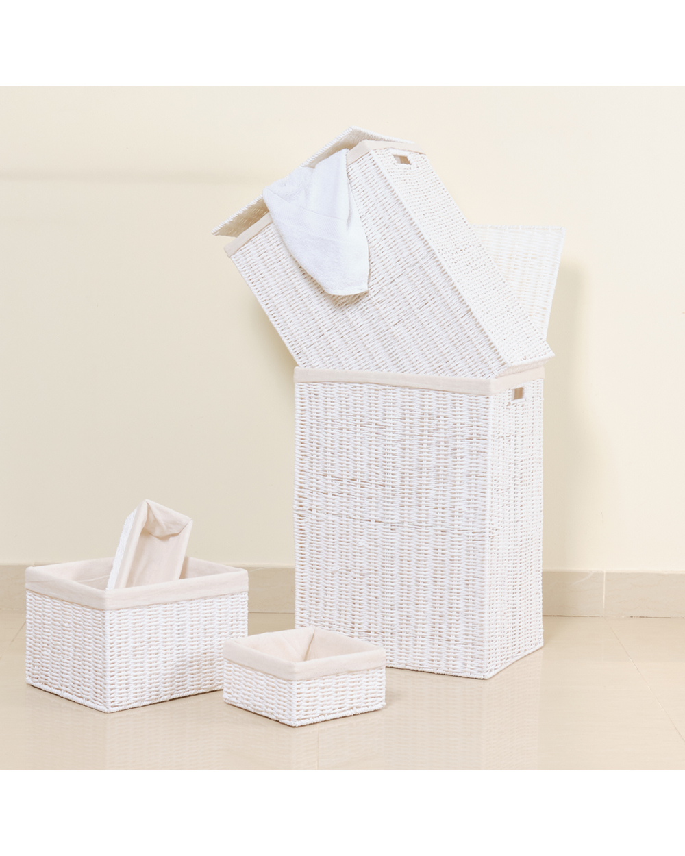 Homesmiths Medium Storage Basket White with Liner 32 x 24 x 12 cm