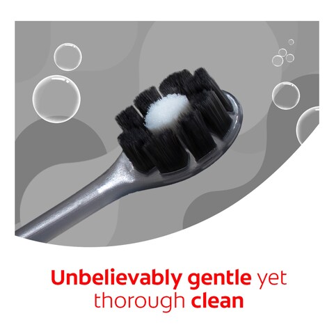 كولغيت فوم سوفت فرشاة أسنان بالفحم فائقة الكثافة رقيقة وناعمة - متعدد الألوان 2 قطع