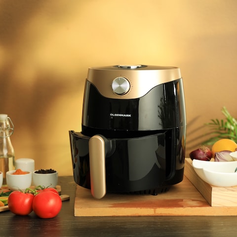 Olsenmark Air Fryer- OMAF2448E/ 1200W, 2.5L Capacity With Non-Stick Frying Pot And Tray, Oil Free Cooking/ Temperature And Cooking Timer Control Knob, 2 Years Warranty, Black