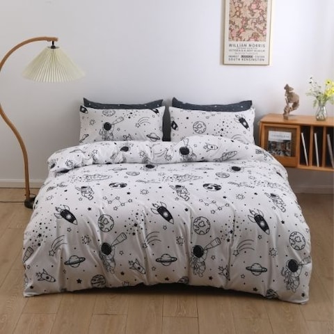 Luna Home Single size 4 pieces, without filler, white with black space print.