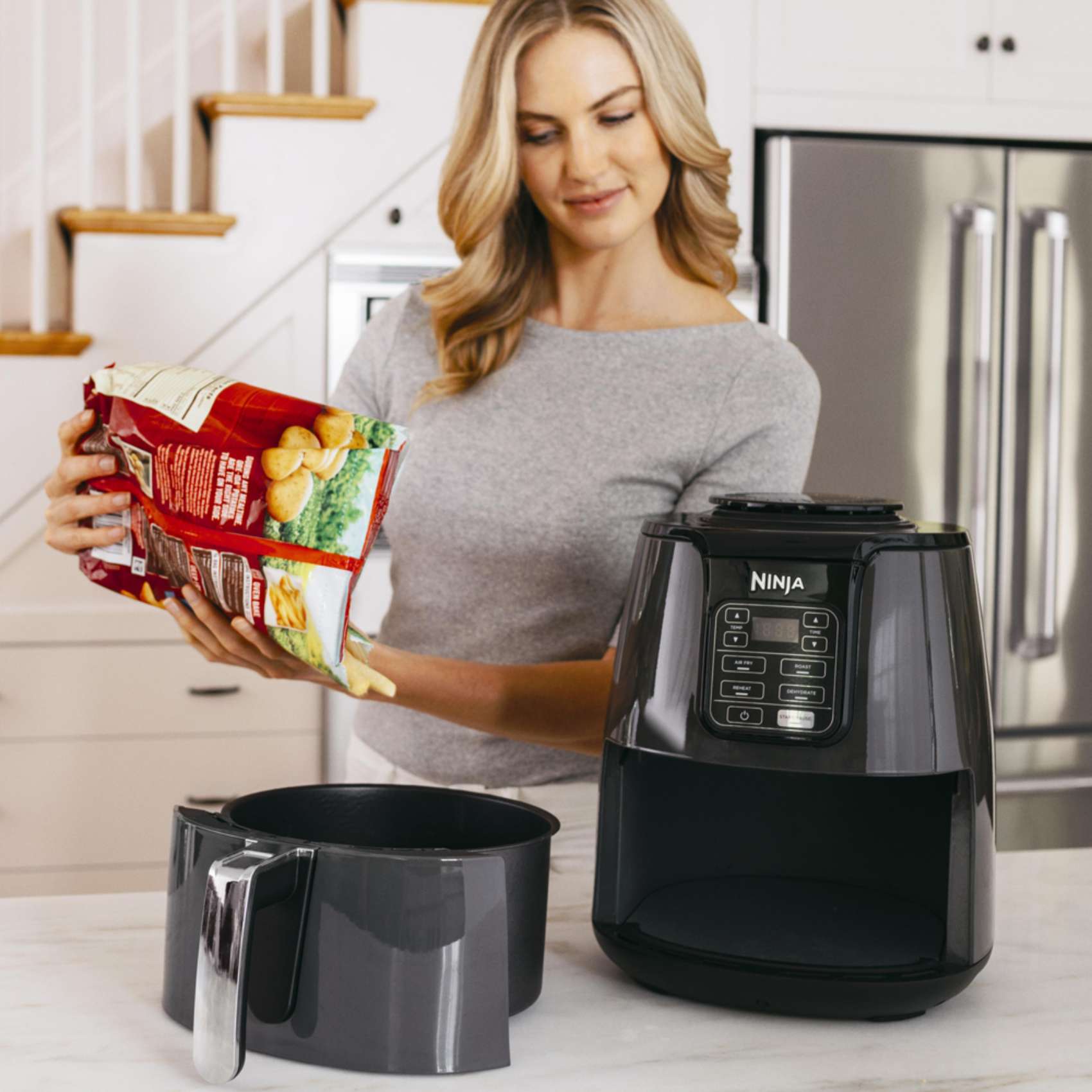 Ninja 4-Quart Air Fryer 1550W AF100