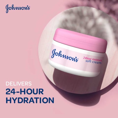 Johnson&#39;s 24 Hour Moisture Soft Cream 300ml