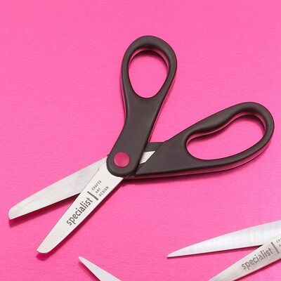 Specialist Crafts  Small Round Ended Scissors