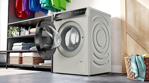 Bosch Series 8 Free-Standing Washing Machine, Front loader 10 kg , Home Connect-iService Remote, Remote Monitoring and Control, EcoSilence Drive, 1600 RPM, Silver inox, WGB2560XGC