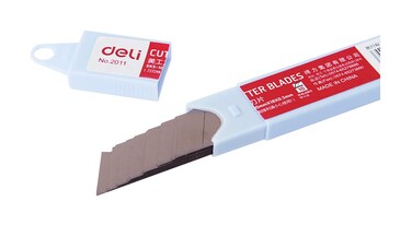 Buy Deli 2011 Cutter Refill Blades 18 X 100 X 0.5mm Pack Of 10 Online ...