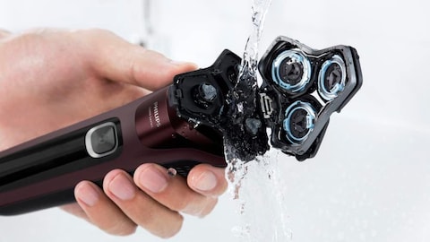 Philips Electric Shaver Series 5000, Wet &amp; Dry with SkinIQ technology, S5881/10