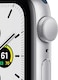 ابل واتش إس إي ساعة ذكية مع خاصية تحديد المواقع جي بي اس، إطار مقاس 40 مم، هيكل من الألومنيوم لون فضي، سوار رياضي أزرق أبيس