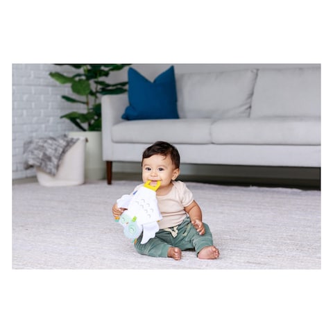 Infantino Glow In The Dark Soft Owl Cuddle And Teether White
