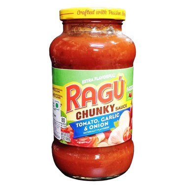 Ragu Chunky Tomato Garlic And Onion Sauce 680g