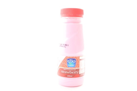 Nadec Fresh Strawberry Milk 200ml