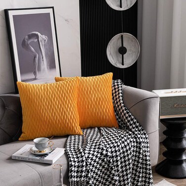 Mei Homecenter قطعتان من الوسائد البرونزية المطبوعة مع راحة إضافية ومظهر عصري فاخر، (45 × 45 سم)