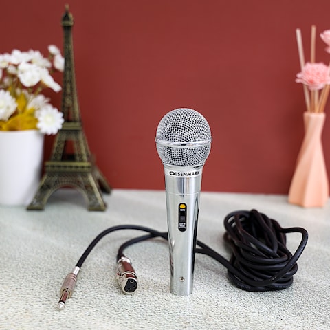 Olsenmark Professional Dynamic Wire Microphone - Metal Body - Echo Microphone - Sharp Sensitivity - High Quality Sound &amp; Low Noise - 5.0 X 5.6M Wire - On/Off Switch - No Battery