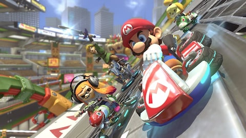 Nintendo Mario Kart 8 Deluxe (Nintendo Switch) - UAE Version