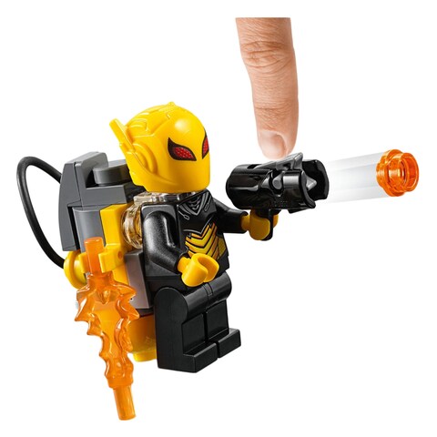 LEGO SUPER MECH VS.POISON IVY? MECH