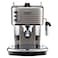 De'Longhi ECZ351. W Scultura Traditional Pump Espresso Coffee Machine