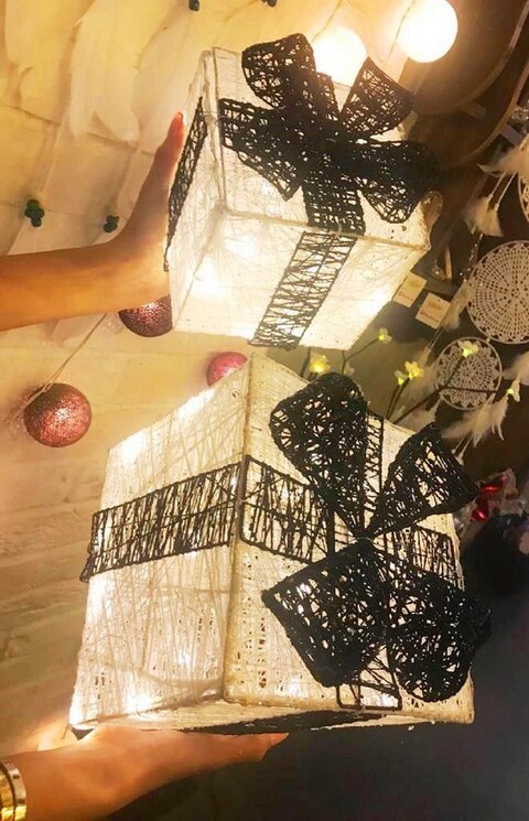 2-Piece Light Up Gift Boxes White &amp; Black Colour Warm LED Fairy Lights Openable Top Cover