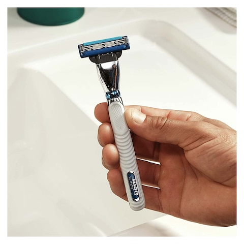 Gillette Mach3 Turbo 3D Razor Handle + 2 Blades